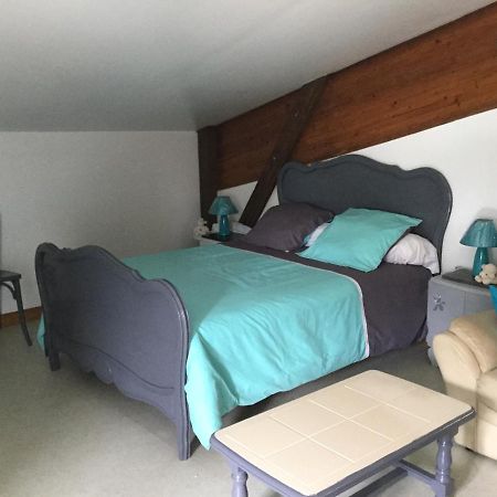 Le Loup Dans La Bergerie Bed & Breakfast Montmartin-sur-Mer ภายนอก รูปภาพ